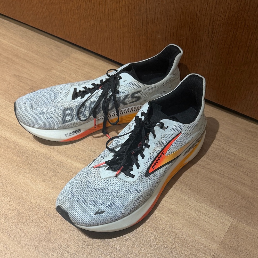 Brooks Hyperion GTS 2 White and Orange Running Shoes